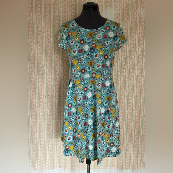 wonder nation Dresses & Skirts - Wonder Nation Blue Floral Cap Sleeve Dress - Size 2XL (Juniors)